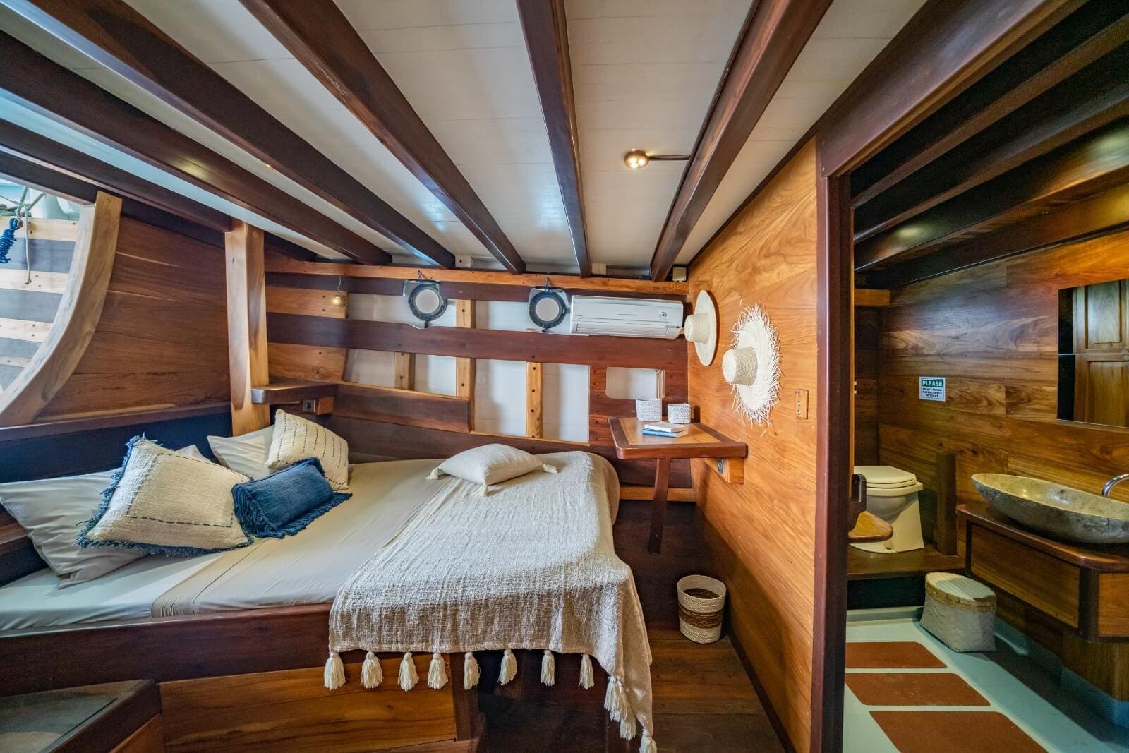 Jakare Cabin Dewi Sri