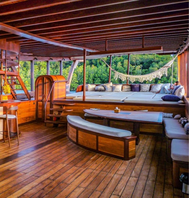 Majik Onboard Facilities